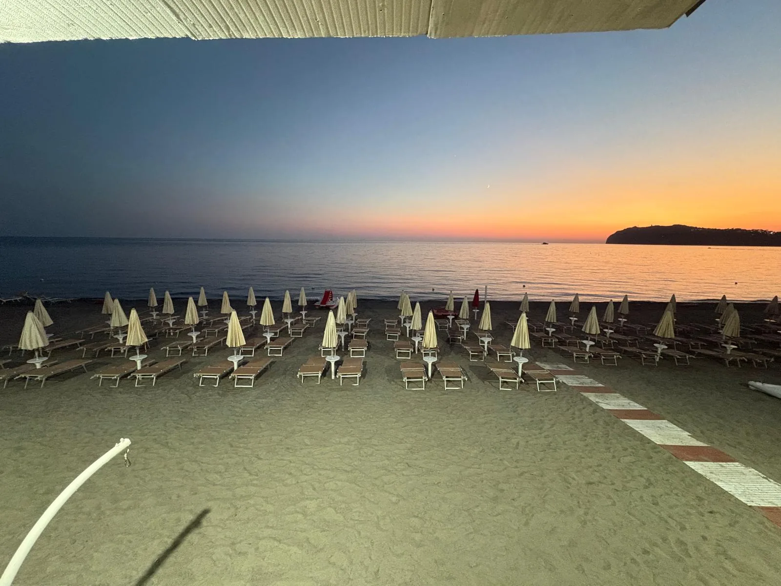 Spiaggia al crepuscolo, Frontemare Beach — Marina di Camerota, Cilento